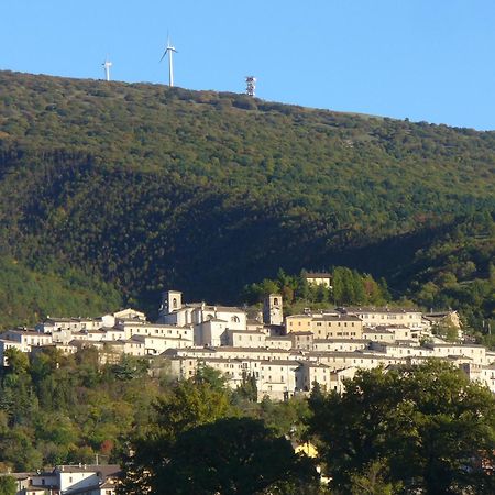 Villa IL RISVEGLIO DEI SENSI  Fossato di Vico Esterno foto